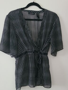 Axcess Black Top with White Polka Dots sz 16